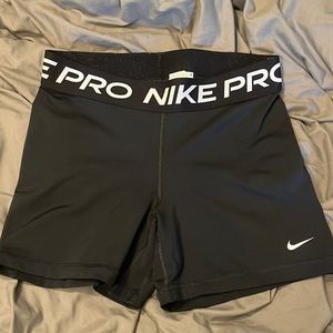 Nike Pro